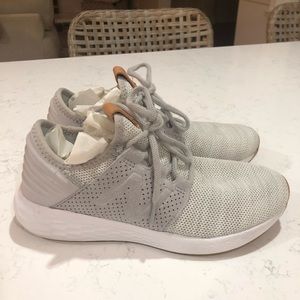 BRAND NEW/NEVER WORN New Balance Cruz Sneakers